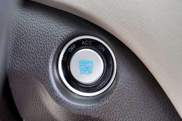 Used 2017 Hyundai Santa Fe Sport w/ 2.4L Tech Package 04 FWD image 31