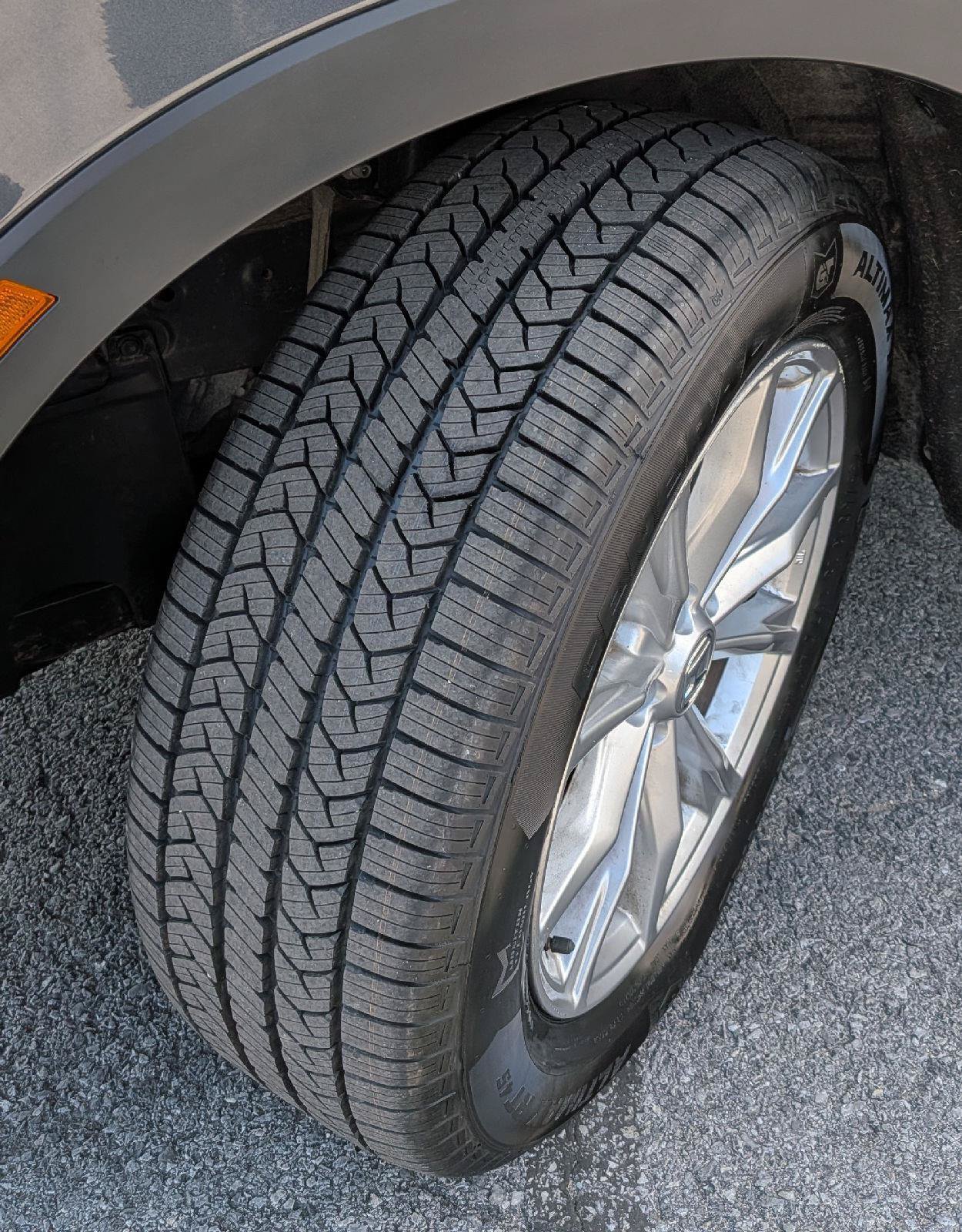 Certified 2024 Honda CR-V EX image 2