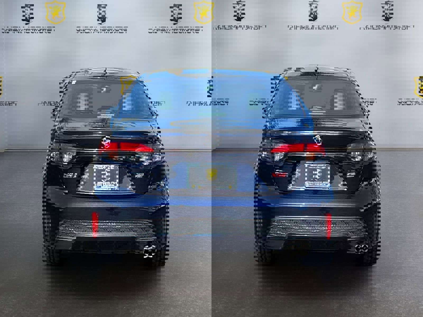 Used 2022 Toyota Corolla XSE w/ Carpet Mat Package (TMS) FWD image 4