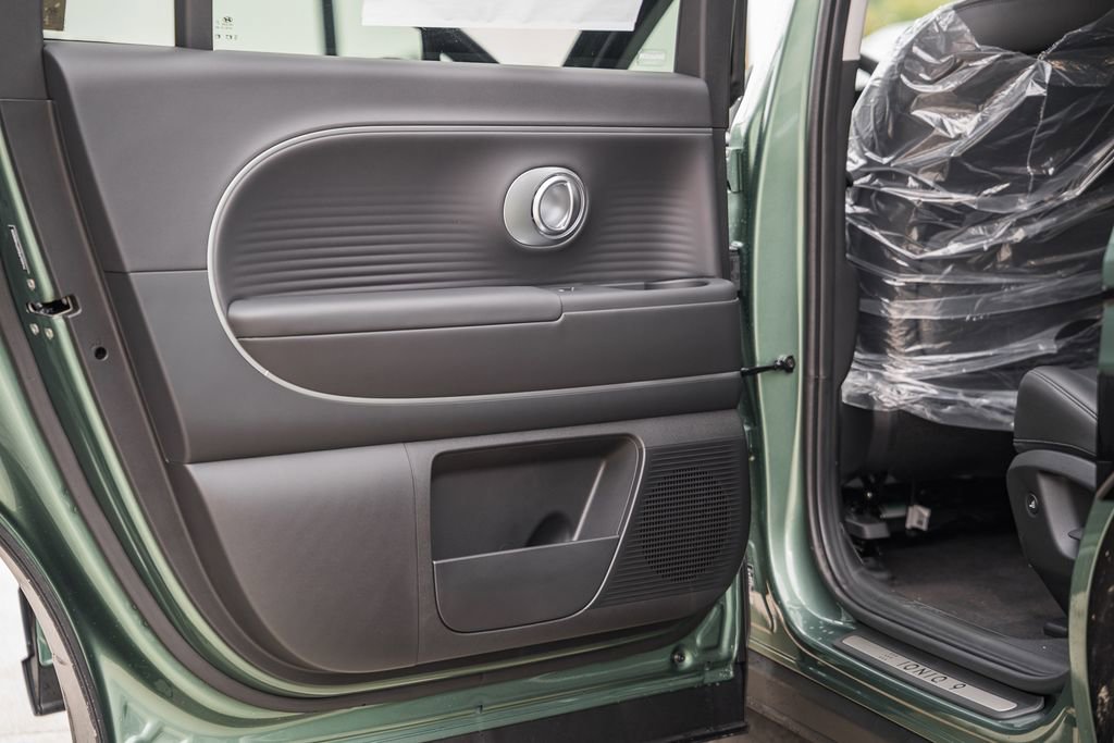 New 2026 Hyundai Ioniq 9 SEL image 35