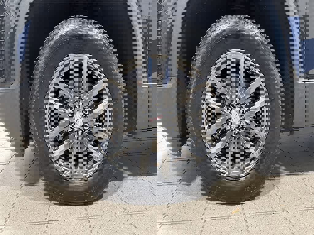 Used 2017 GMC Acadia SLT image 10