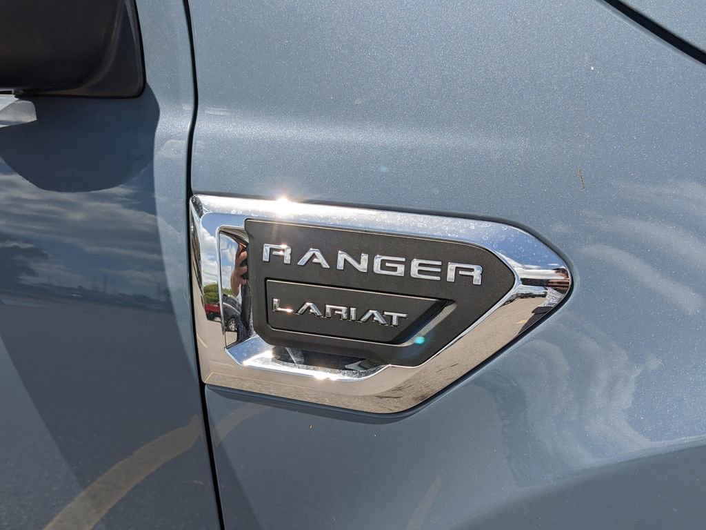 Used 2023 Ford Ranger Lariat w/ FX4 Off-Road Package image 11
