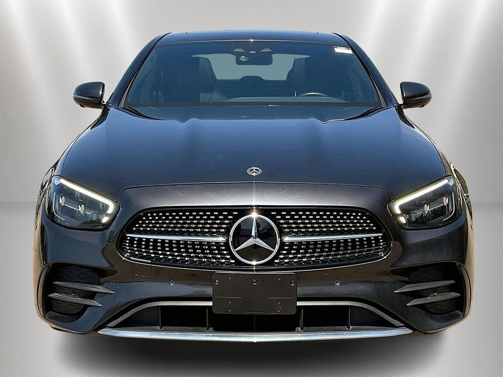 Used 2021 Mercedes-Benz E 350 4MATIC Sedan image 2