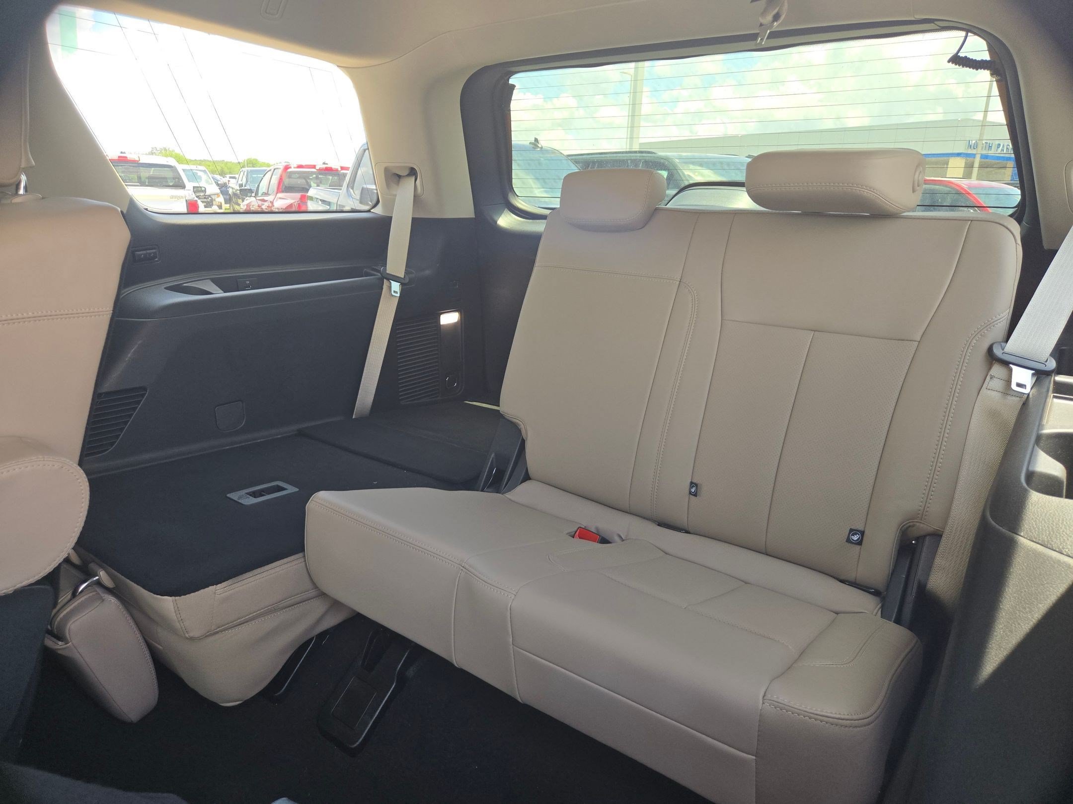 Used 2024 Ford Expedition XLT RWD image 15