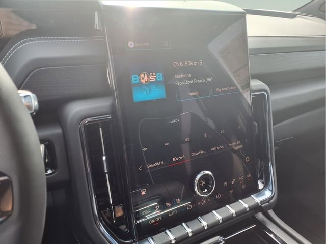 New 2026 GMC Yukon XL AT4 Ultimate image 10