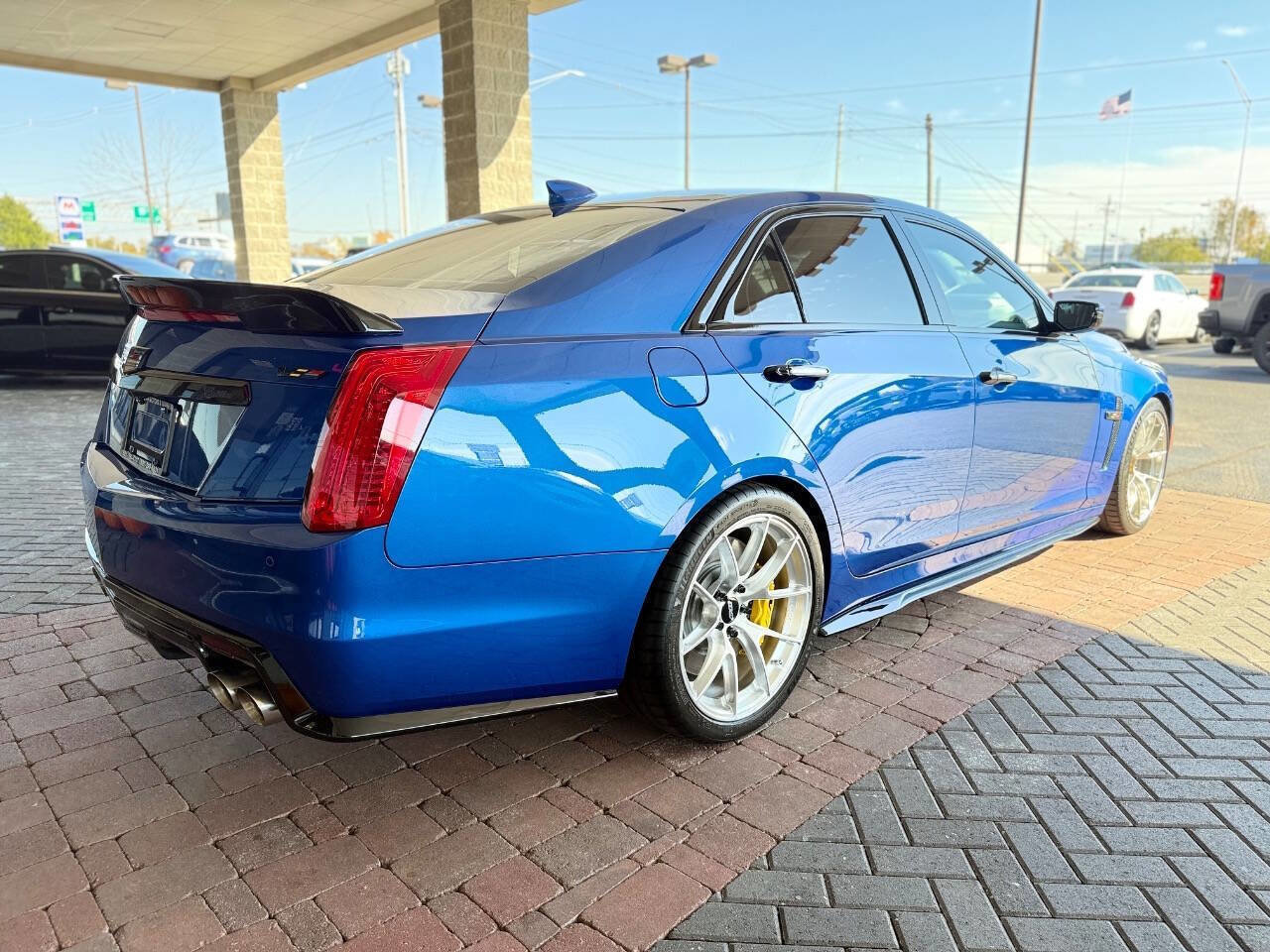 Used 2018 Cadillac CTS V image 16