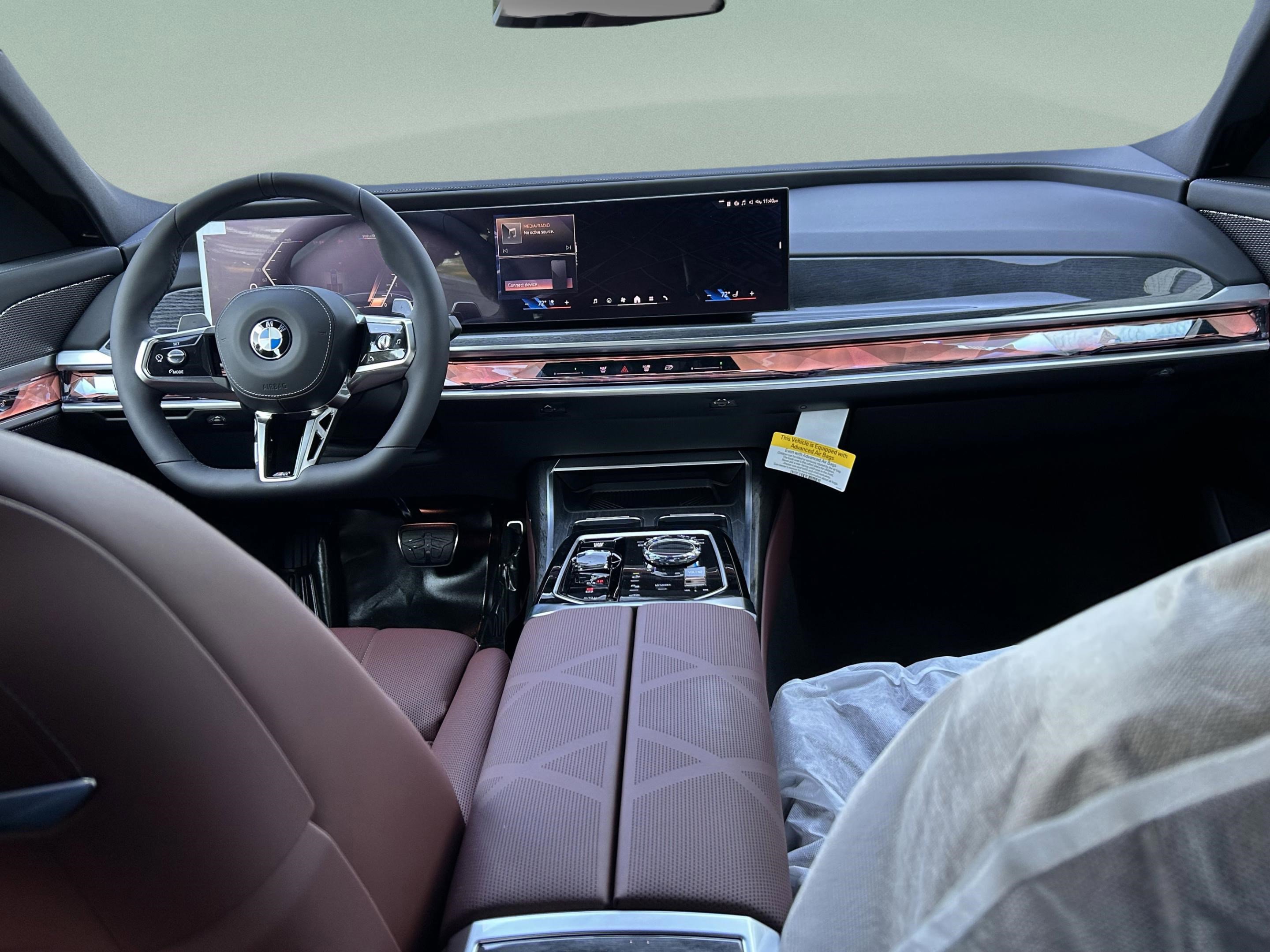 Used 2026 BMW 740i 740i image 8