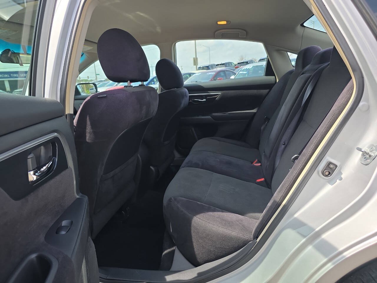 Used 2013 Nissan Altima 2.5 S FWD image 10