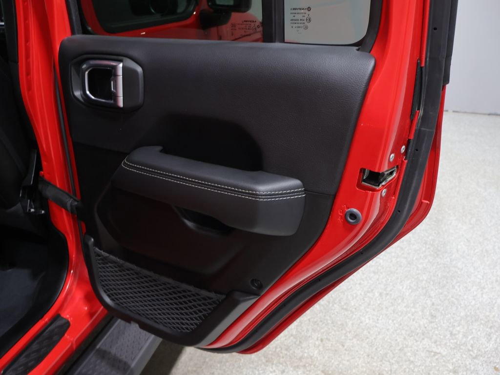 Used 2022 Jeep Gladiator Overland w/ Popular Equipment Package image 21
