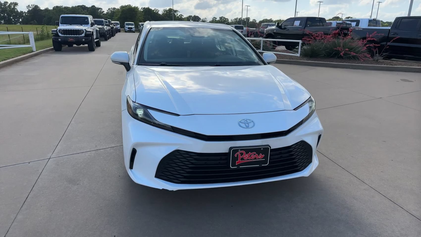 Used 2025 Toyota Camry LE FWD image 4