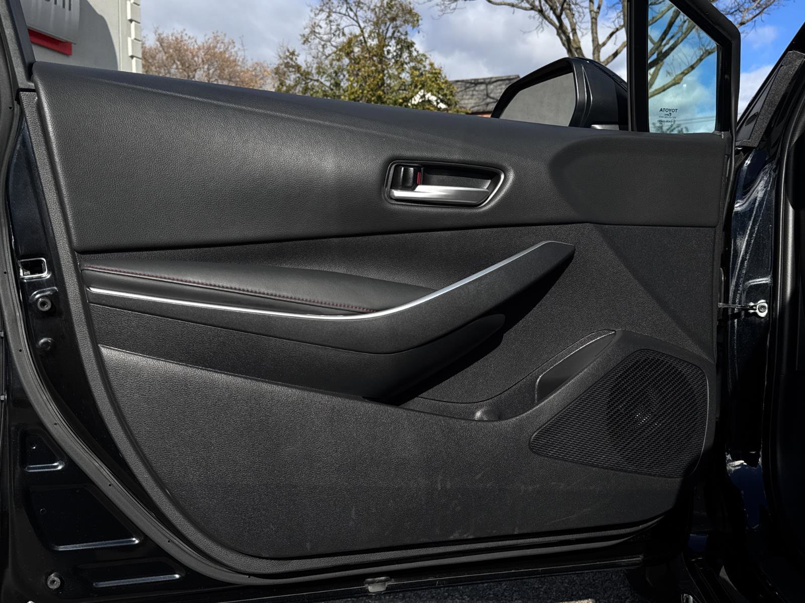 Used 2024 Toyota Corolla SE image 11