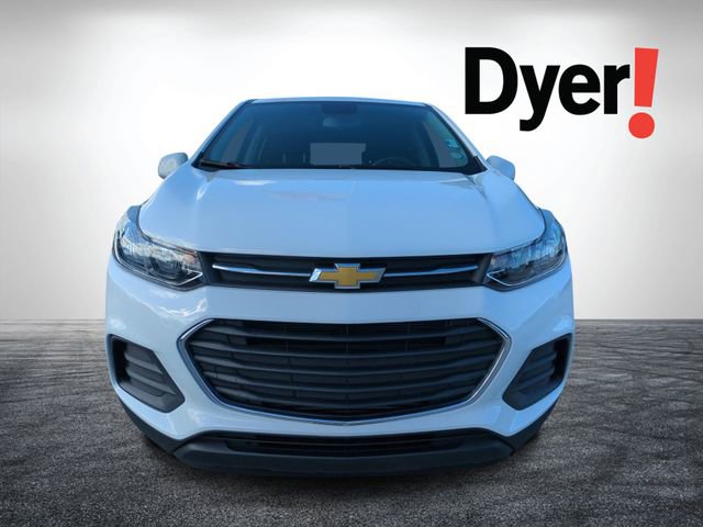 Certified 2022 Chevrolet Trax LS w/ Tint and Cruise Package image 8