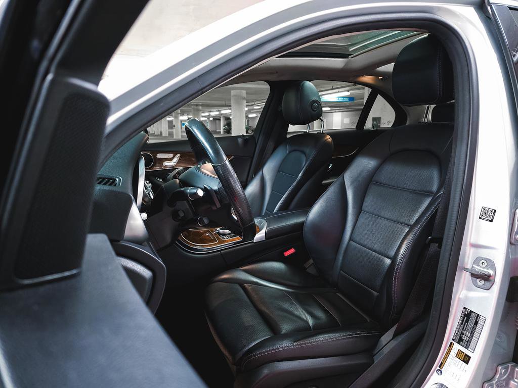 Used 2017 Mercedes-Benz C 300 4MATIC Sedan image 18