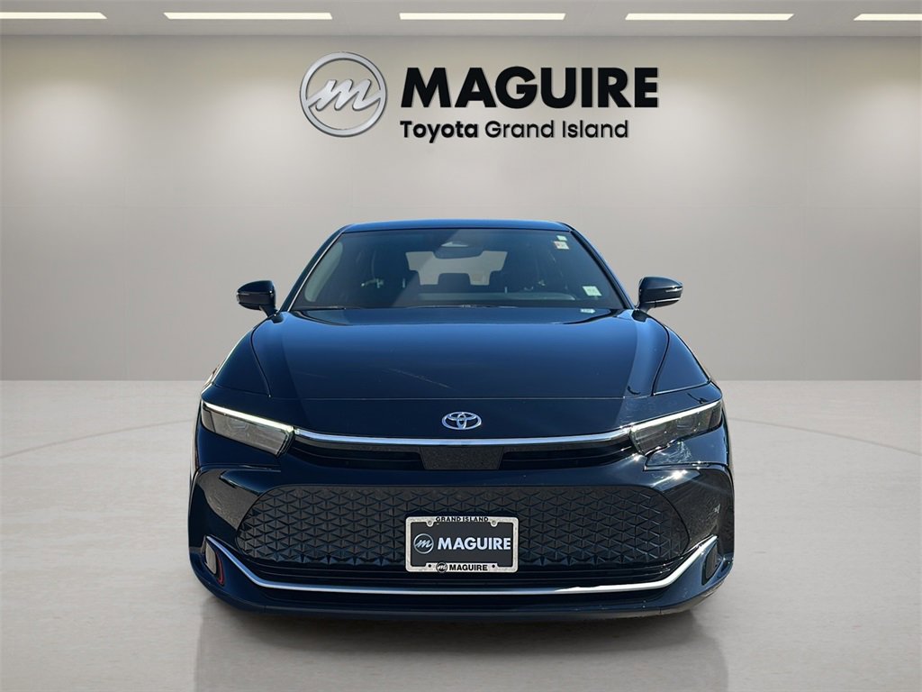 Used 2023 Toyota Crown XLE image 8