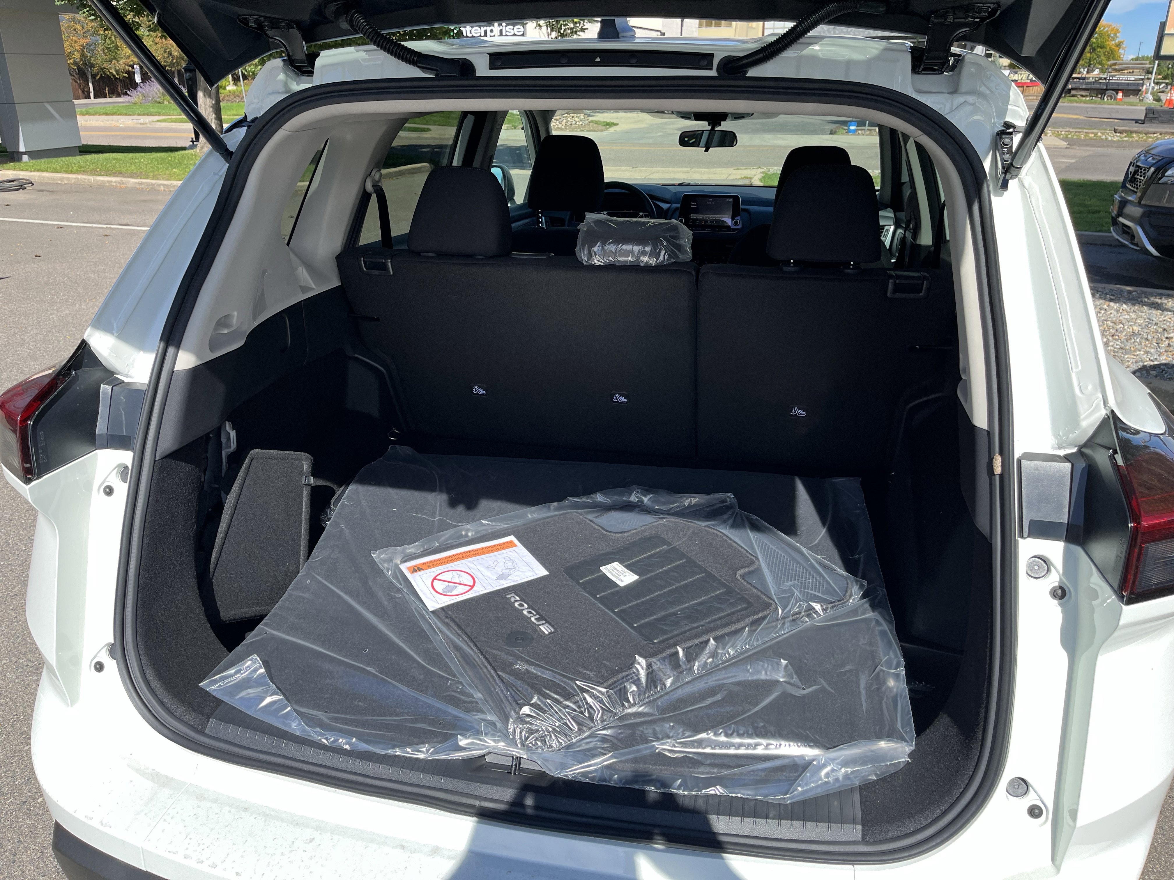 New 2026 Nissan Rogue S image 27