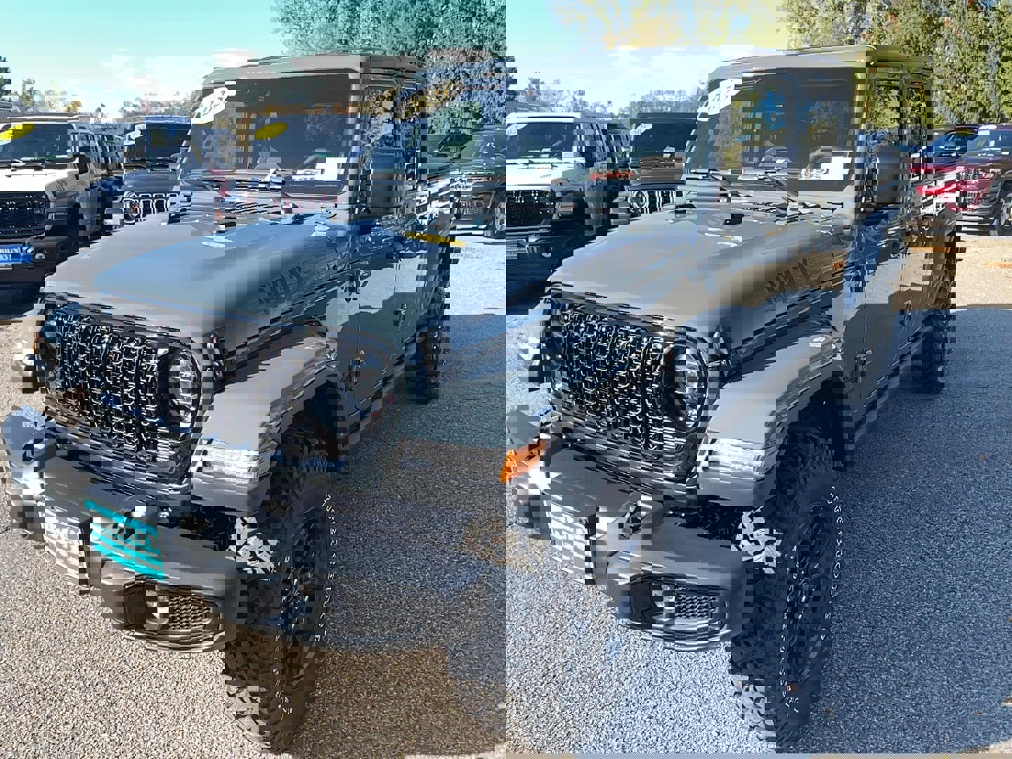 New 2025 Jeep Gladiator Sport image 1