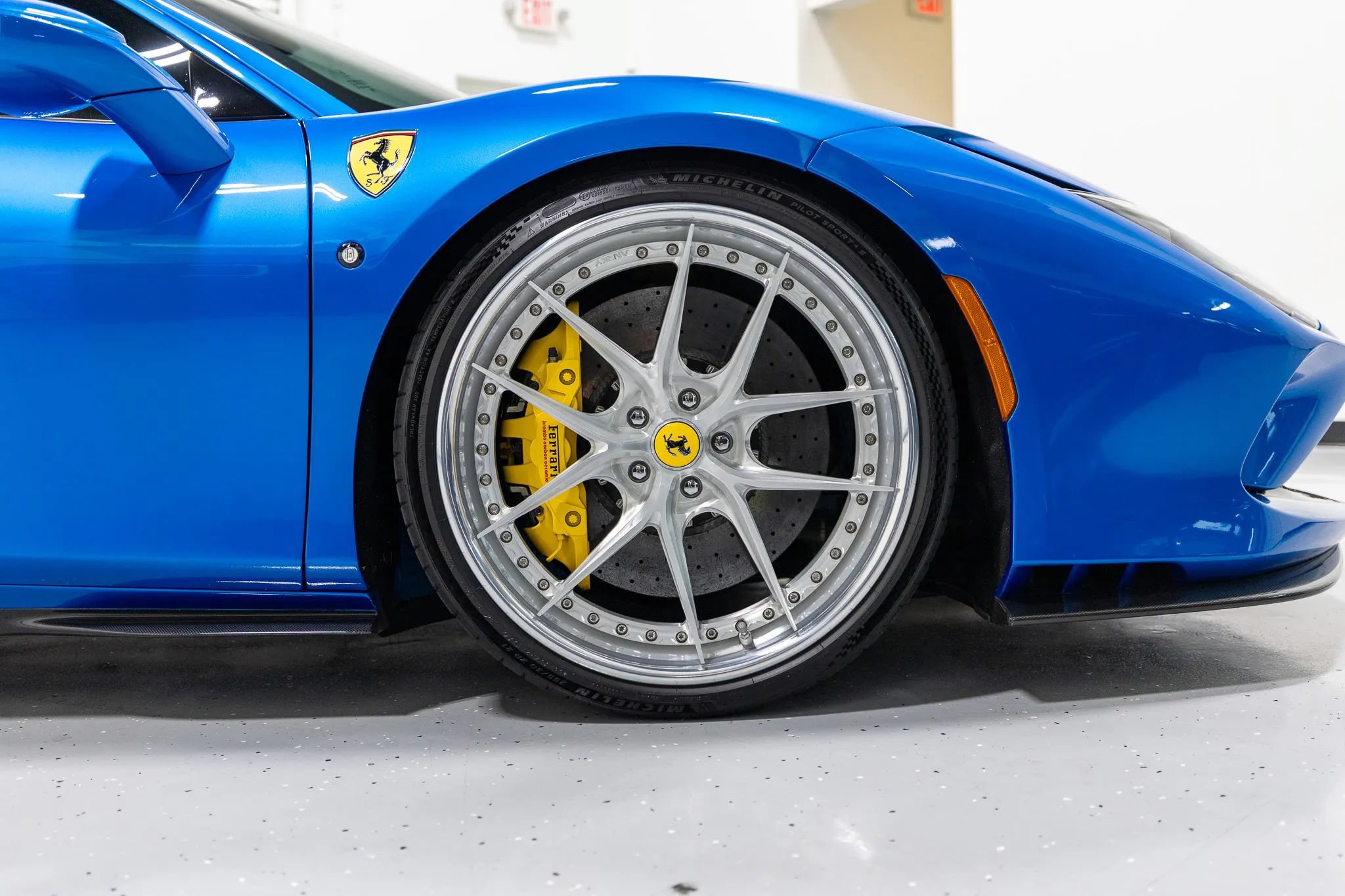 Used 2020 Ferrari F8 Tributo RWD image 32