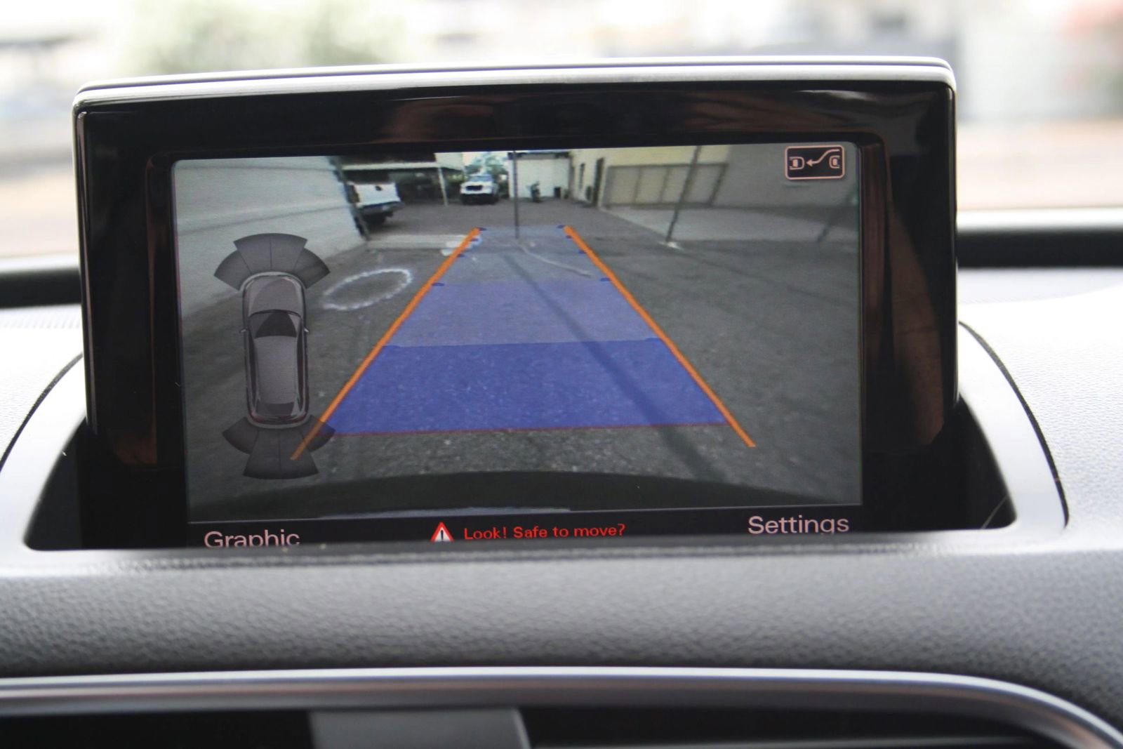 Used 2016 Audi Q3 2.0T Prestige w/ Prestige Package image 23