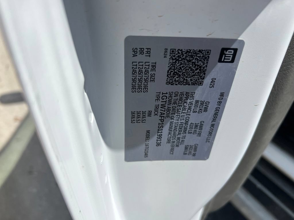 Used 2025 GMC Savana 2500 w/ Driver Convenience Package RWD image 16