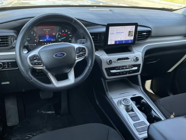 Used 2023 Ford Explorer XLT image 7