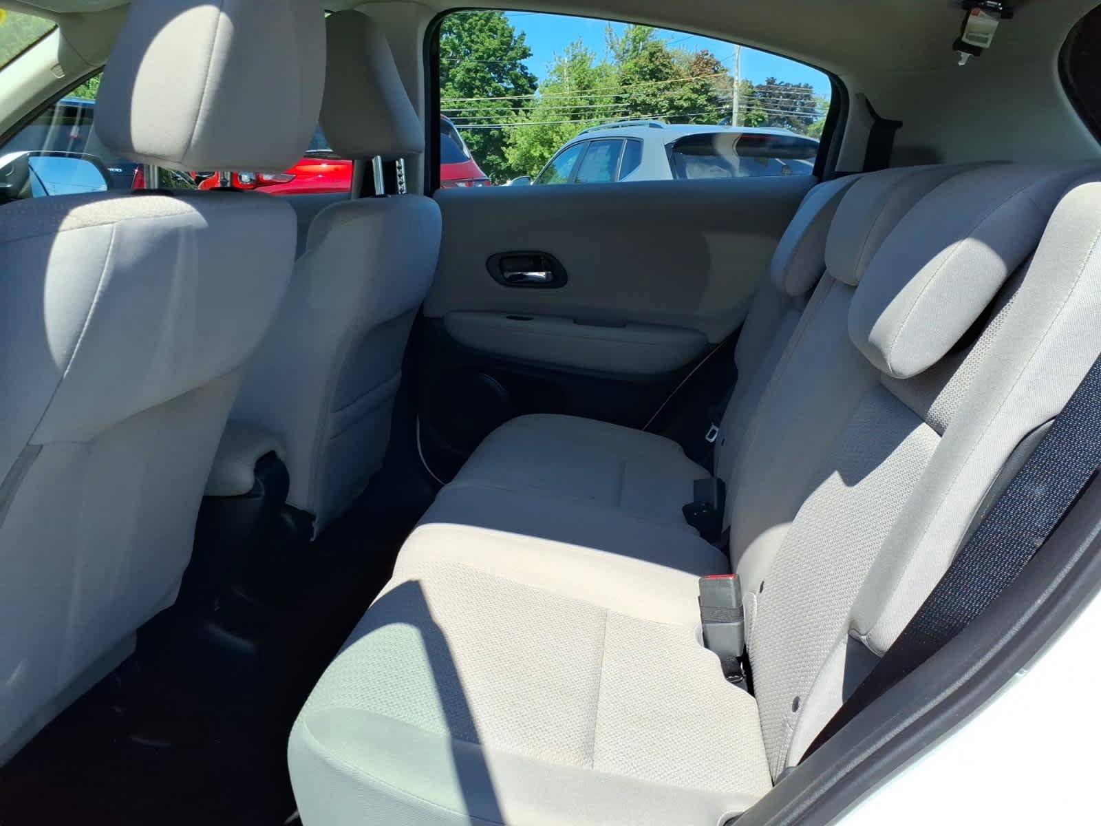 Used 2018 Honda HR-V LX image 13