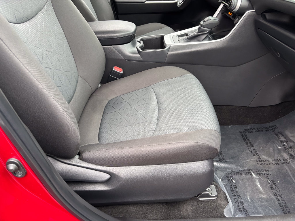 Certified 2025 Toyota RAV4 XLE AWD/4WD image 36