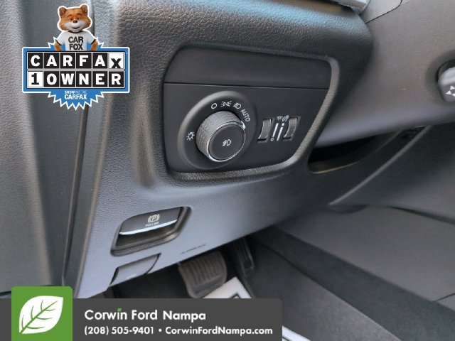 Used 2025 Jeep Grand Cherokee Limited w/ Luxury Tech Group II AWD/4WD image 13