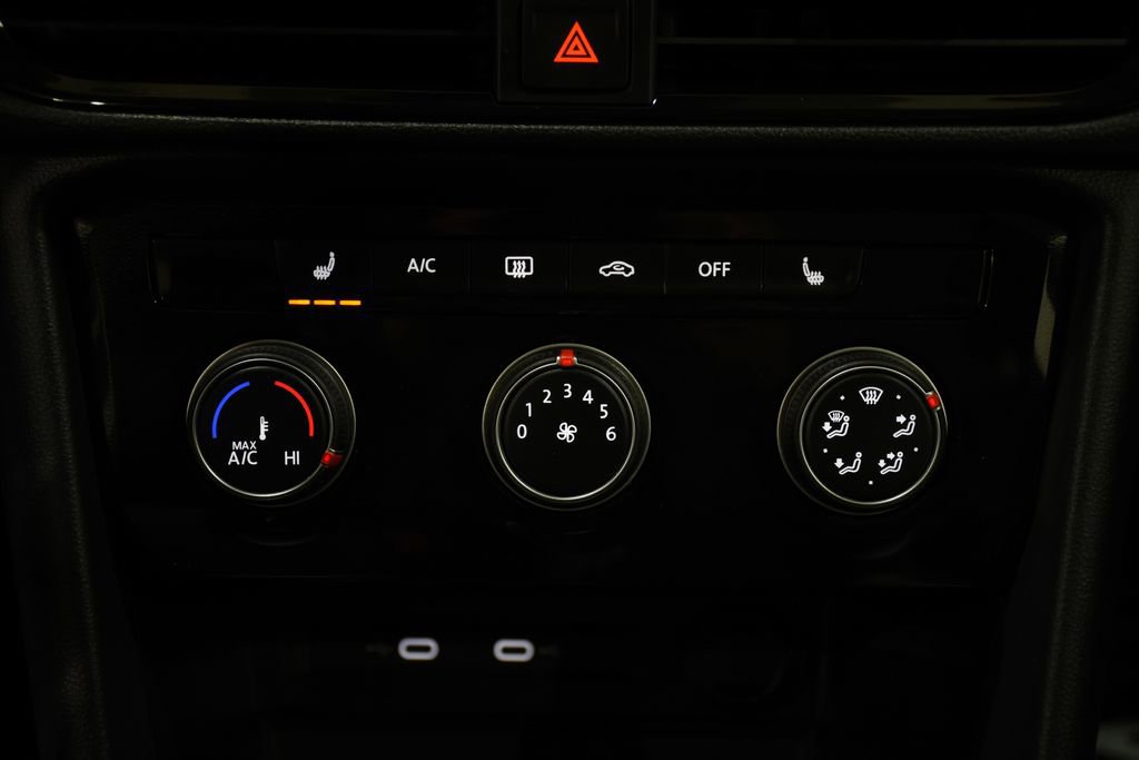 Used 2025 Volkswagen Taos S image 21