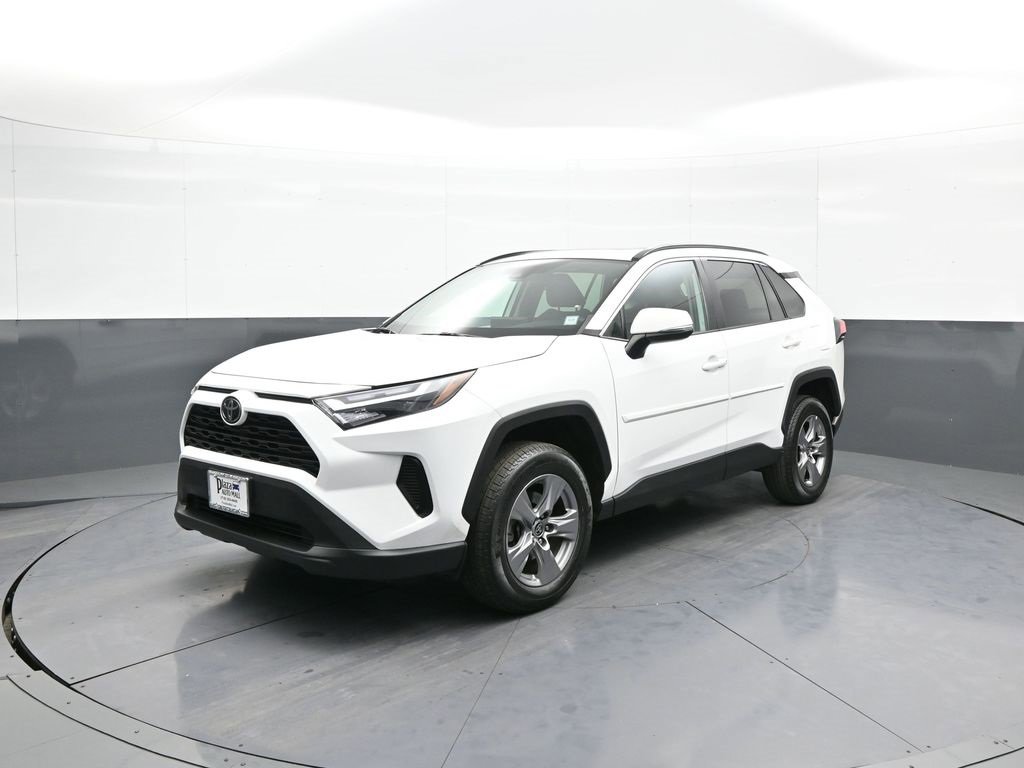 Certified 2022 Toyota RAV4 XLE image 1