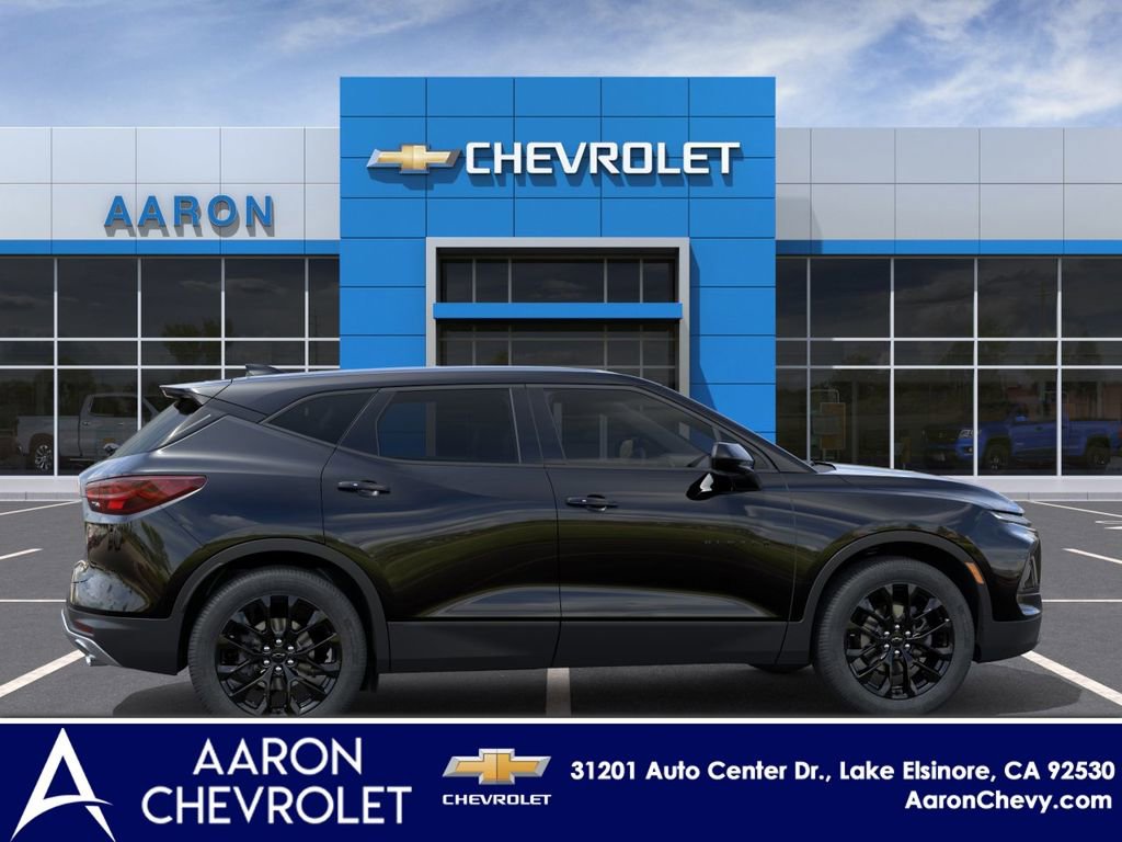 New 2026 Chevrolet Blazer LT w/ LPO, Black Sport Package FWD image 6