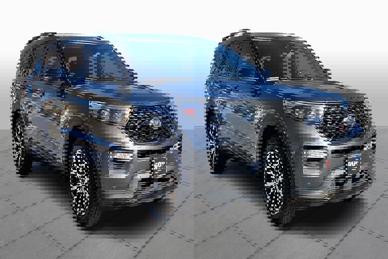 Used 2020 Ford Explorer ST image 2