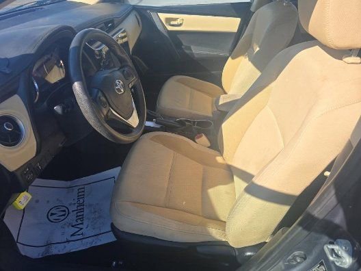 Used 2018 Toyota Corolla LE image 4