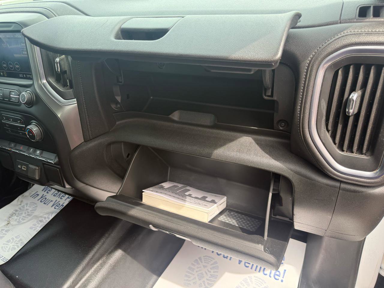 Used 2019 Chevrolet Silverado 1500 LT image 28