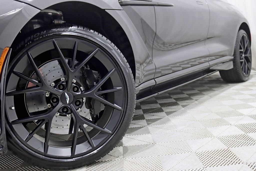 Used 2025 Aston Martin DBX 707 AWD/4WD image 8
