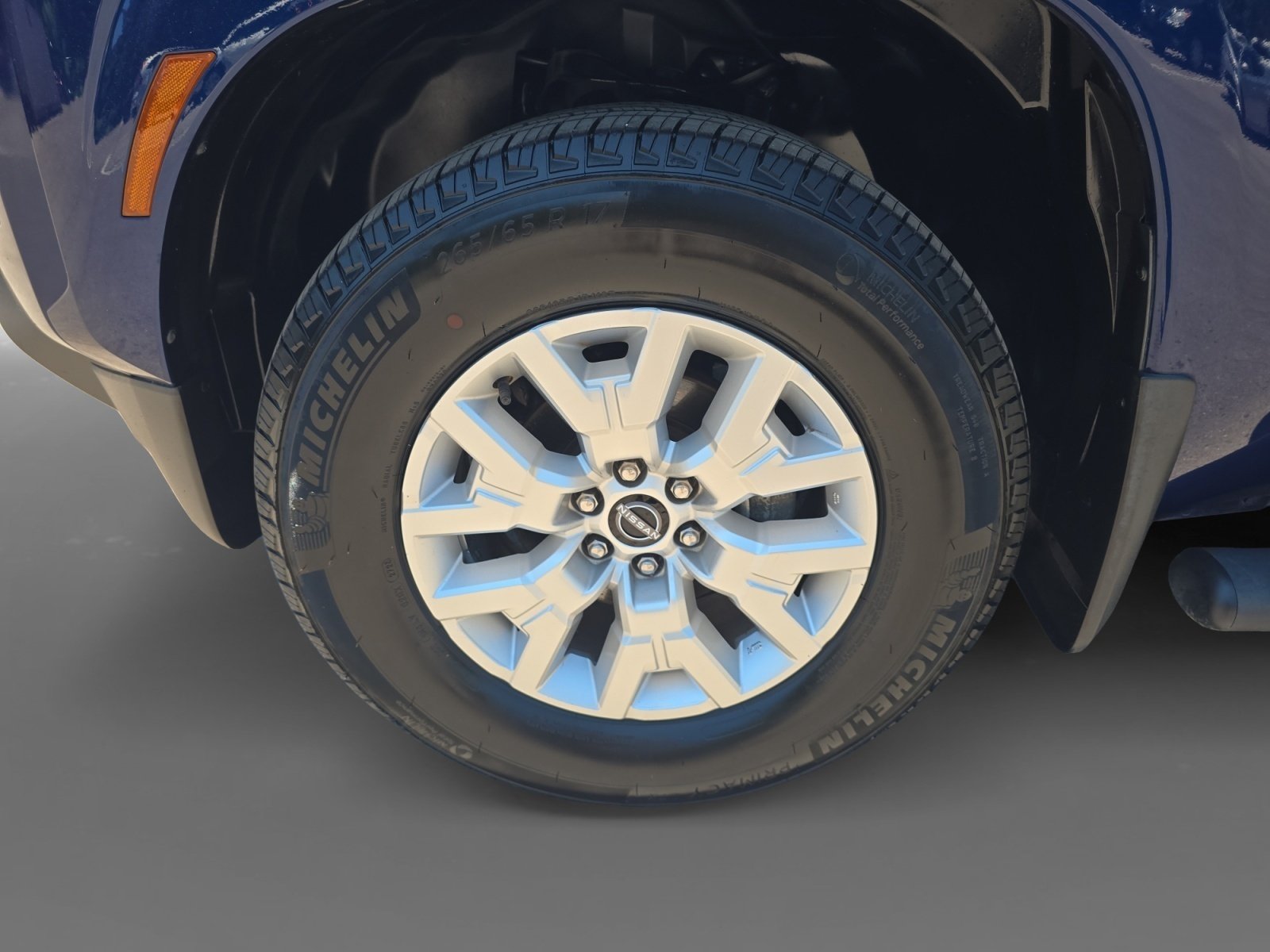 Certified 2022 Nissan Frontier SV w/ Technology Package RWD image 10