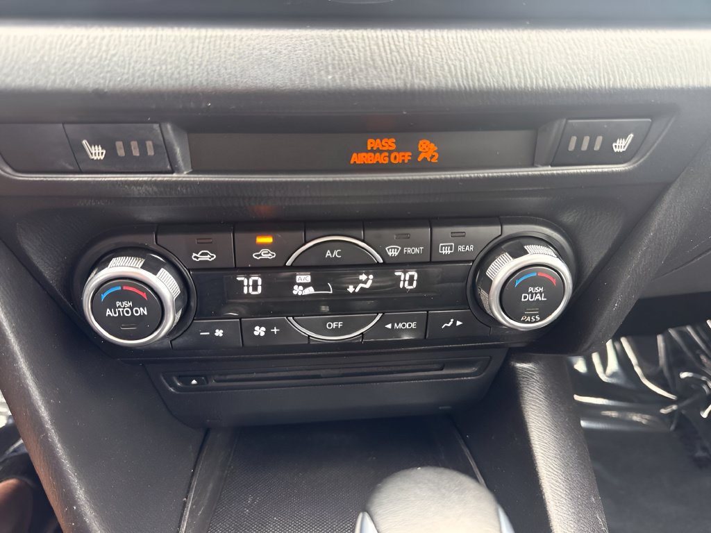 Used 2016 MAZDA MAZDA3 i Grand Touring FWD image 18