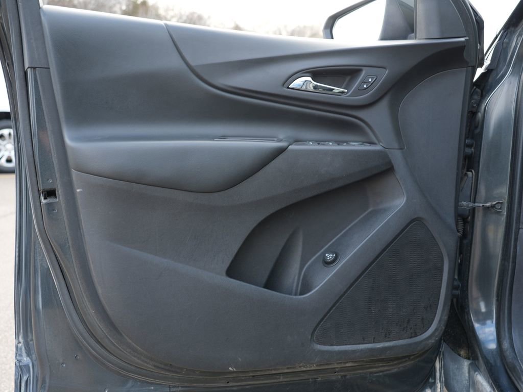 Used 2018 Chevrolet Equinox LT w/ Sun & Infotainment Package image 14