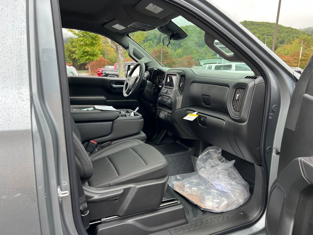 New 2026 Chevrolet Silverado 1500 W/T w/ Trailering Package image 15