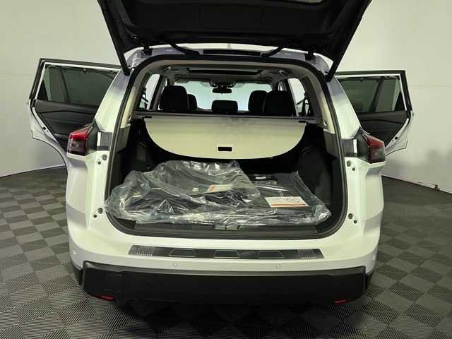 New 2026 Nissan Rogue SV w/ SV Premium Package image 18