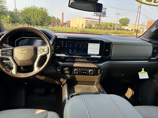 Used 2024 Chevrolet Silverado 2500 LTZ w/ LTZ Convenience Package AWD/4WD image 13