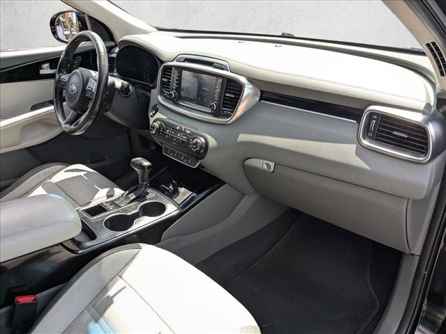 Used 2017 Kia Sorento SX image 21