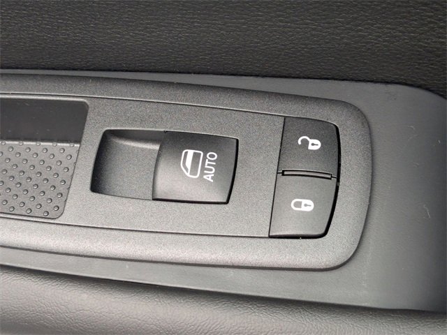 New 2026 Chrysler Voyager LX image 33