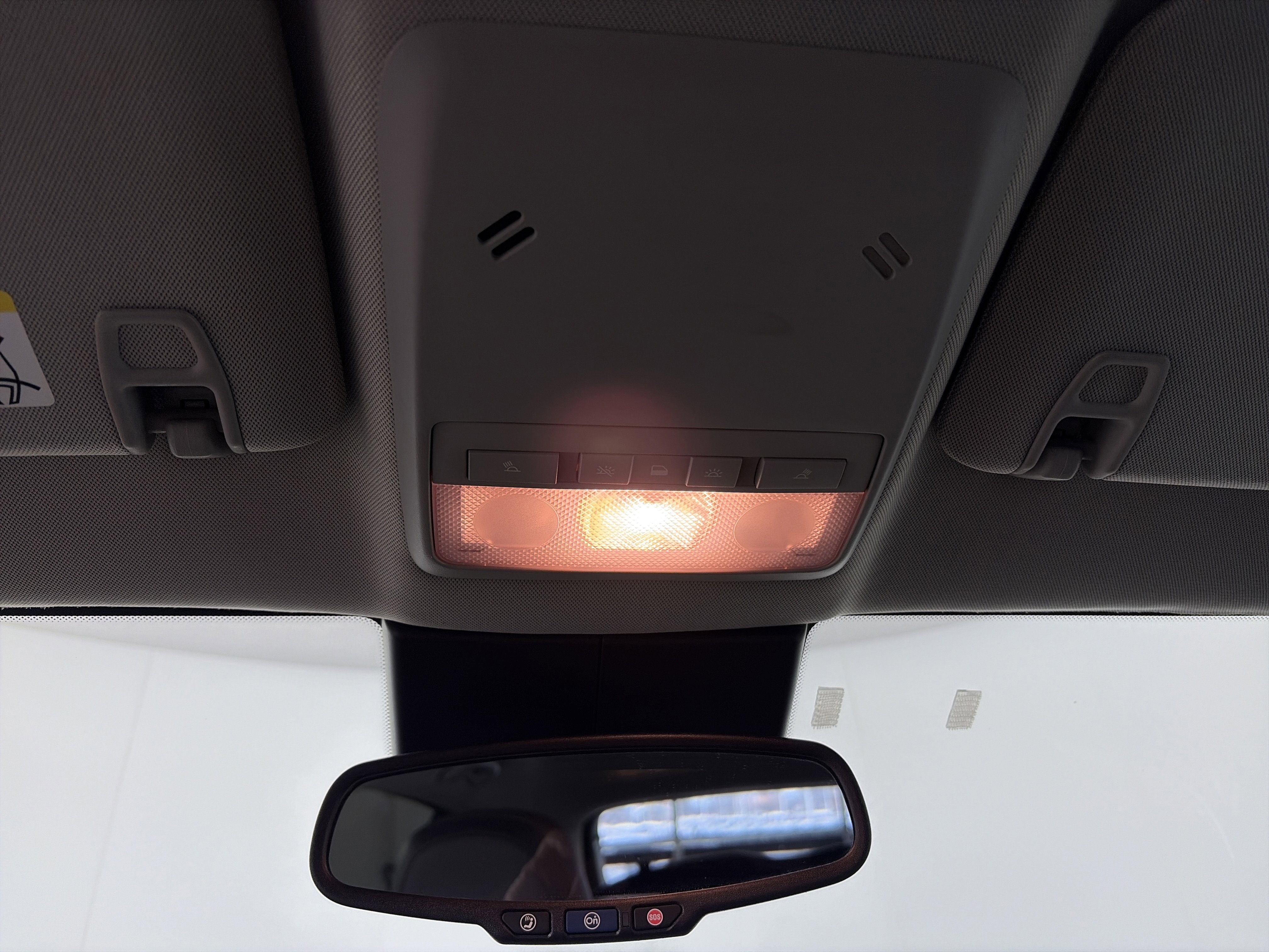 Used 2016 Buick Encore AWD image 29