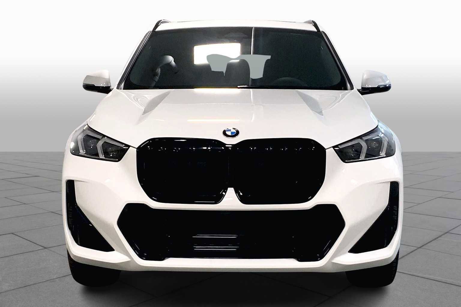 New 2026 BMW X1 xDrive28i w/ M Sport Package image 3