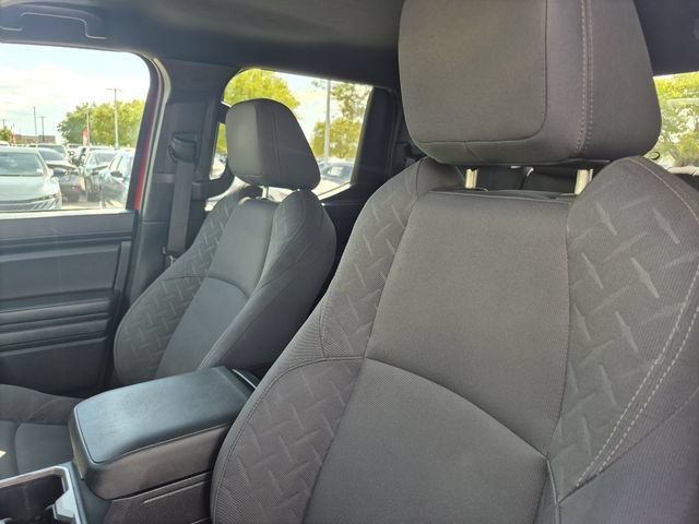 Used 2024 Toyota Tacoma SR5 AWD/4WD image 18