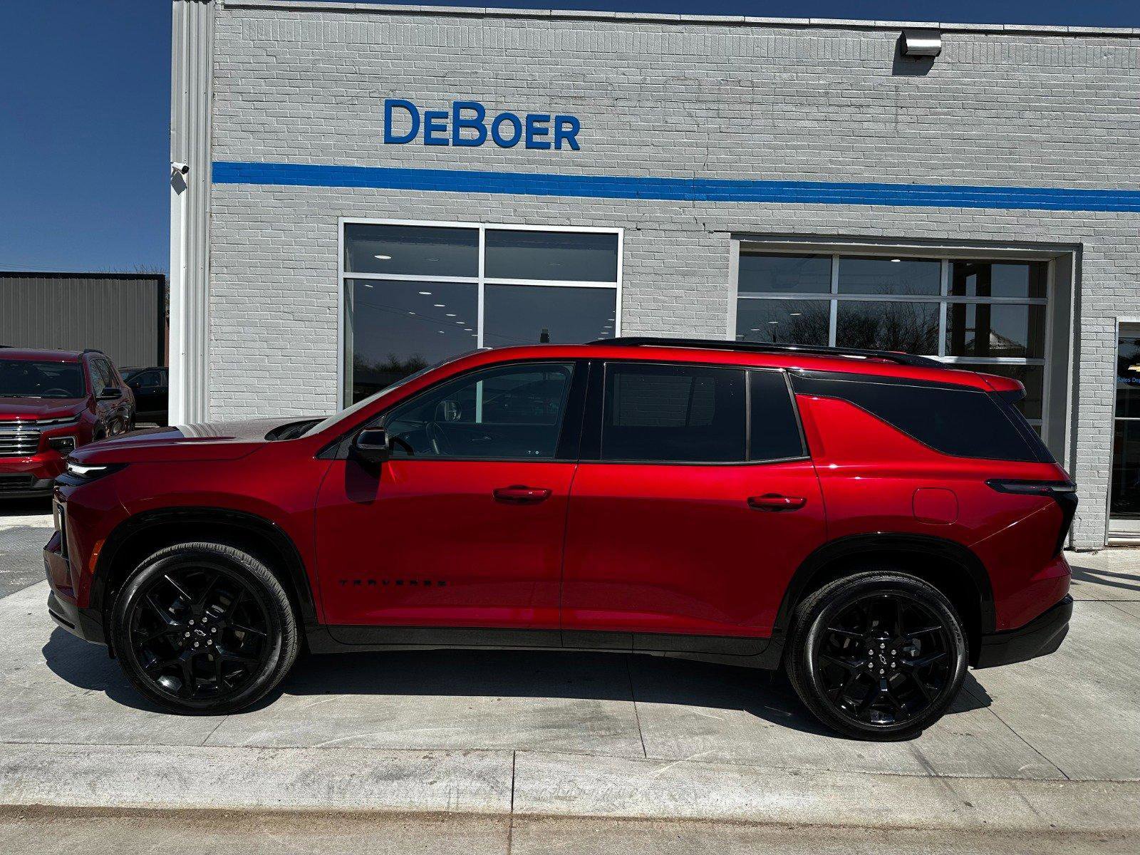 Used 2024 Chevrolet Traverse RS w/ LPO, Floor Liner Package image 2