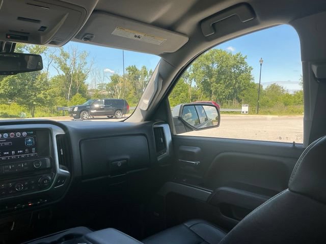 Used 2017 Chevrolet Silverado 1500 LT w/ All Star Edition AWD/4WD image 29