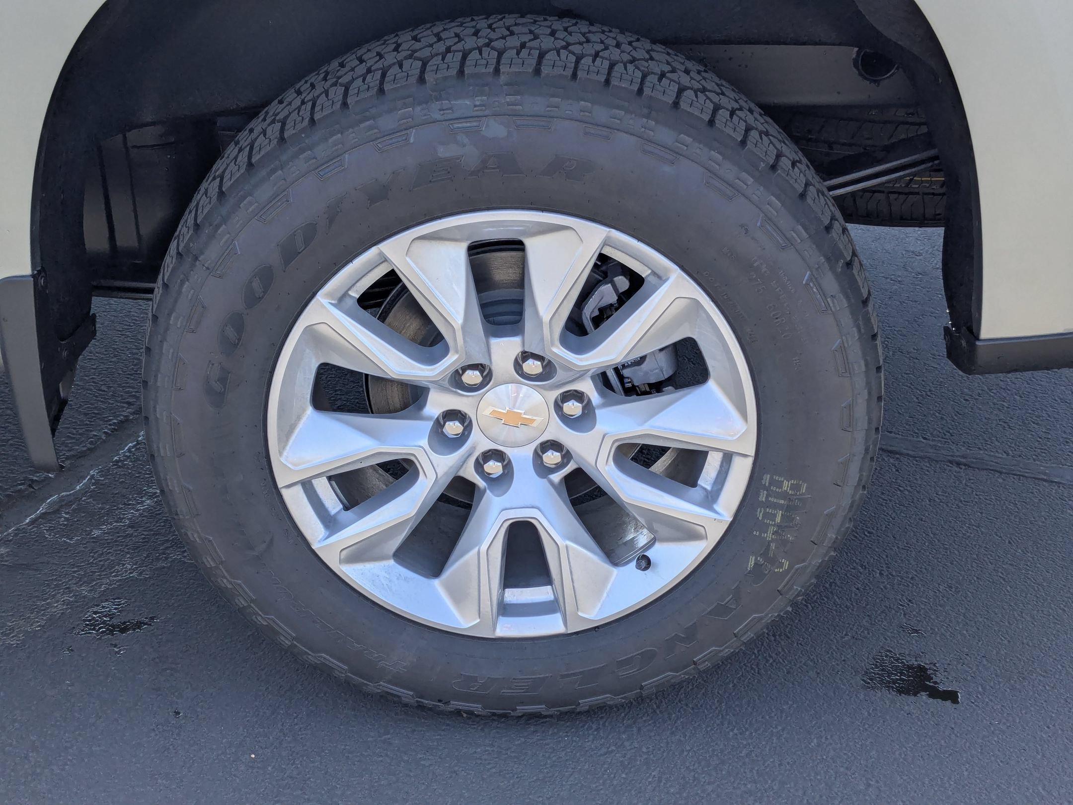 New 2025 Chevrolet Silverado 1500 Custom AWD/4WD image 19