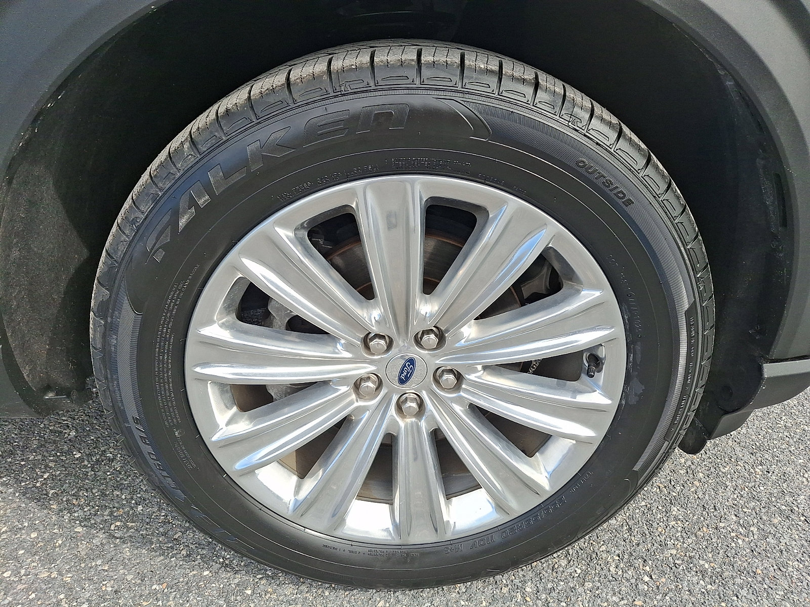 Certified 2022 Ford Explorer Limited w/ Limited Technology Package image 8