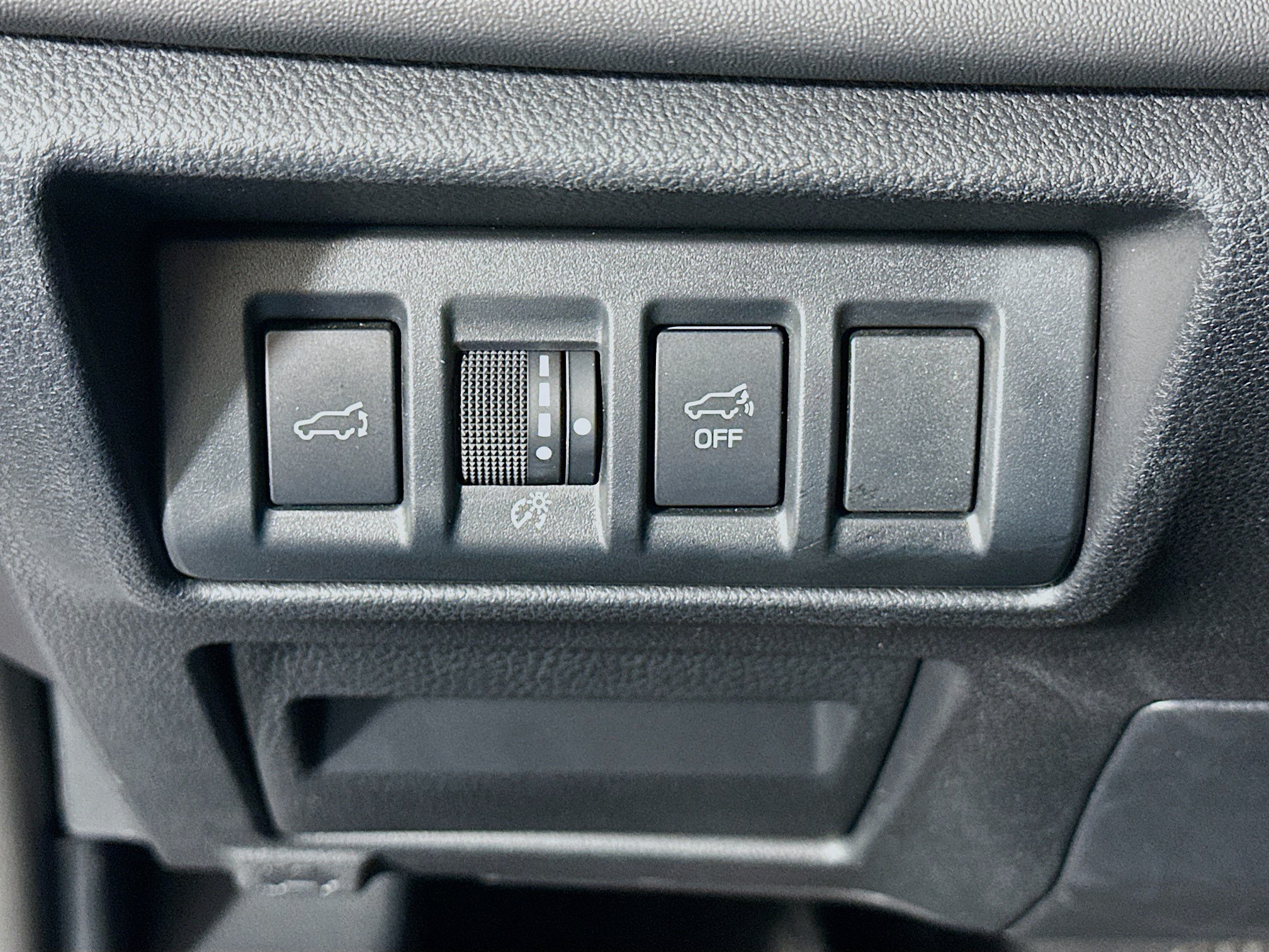 Used 2025 Subaru Outback Onyx Edition AWD/4WD image 16